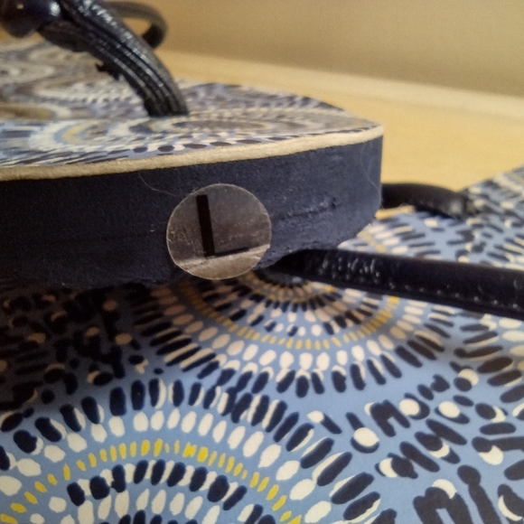 Vera Bradley Large Starry Night (Summer 2010) Braided Flip Flops. - Picture 8 of 10